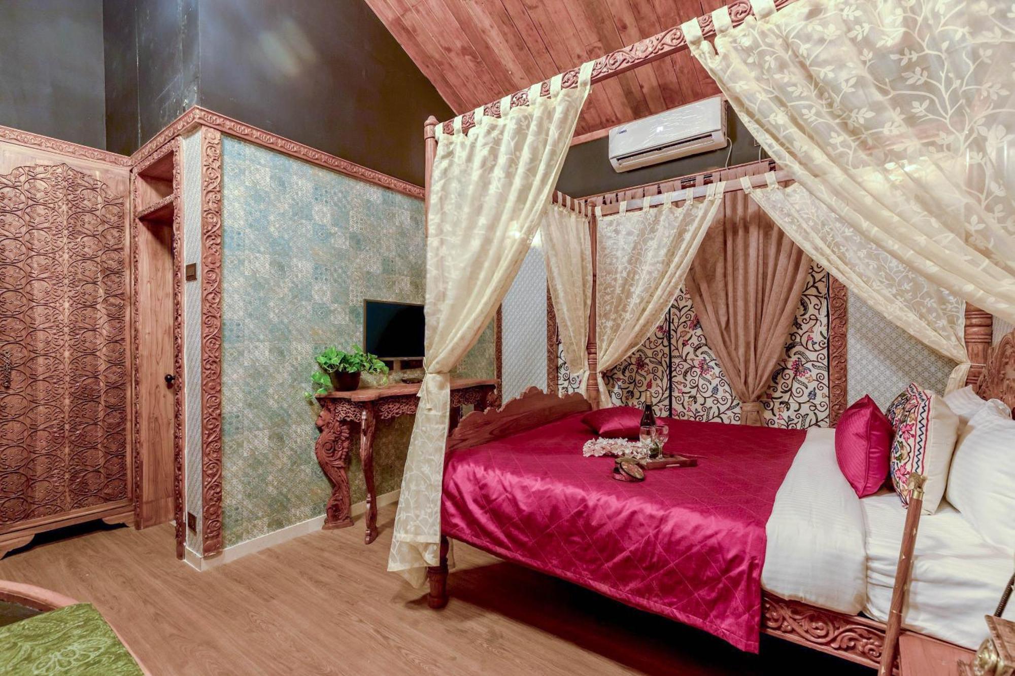 Dio Regaalo Theme Resort, Ratnāgiri Extérieur photo