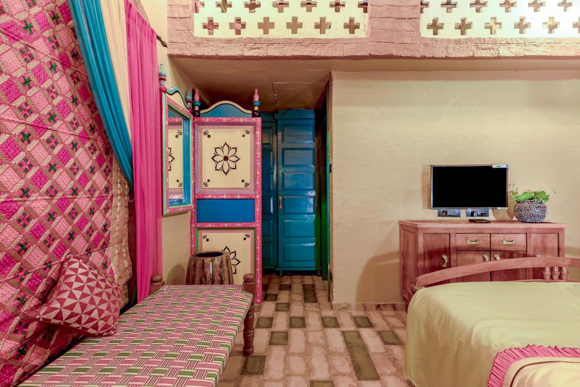 Dio Regaalo Theme Resort, Ratnāgiri Extérieur photo