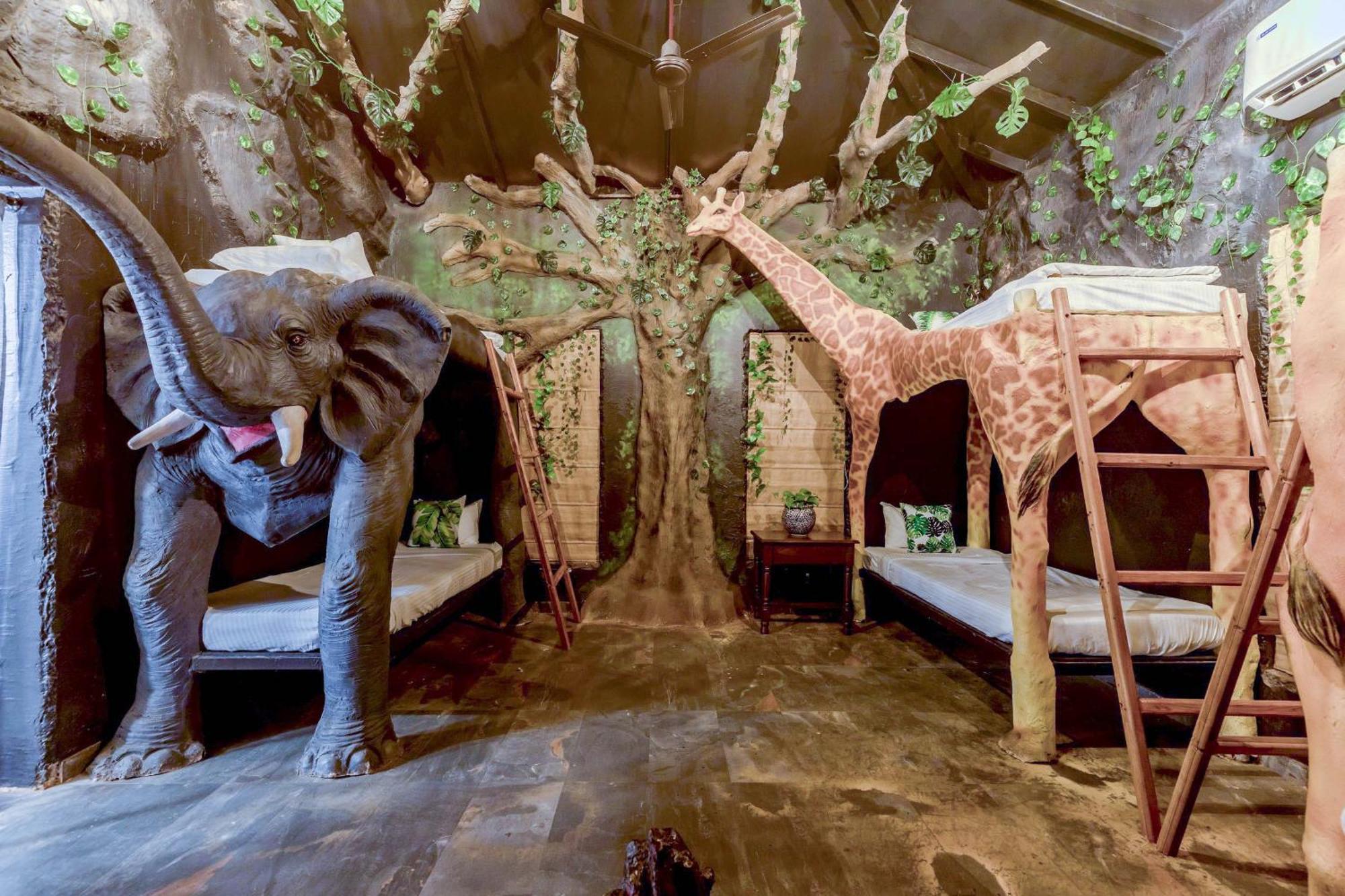 Dio Regaalo Theme Resort, Ratnāgiri Extérieur photo